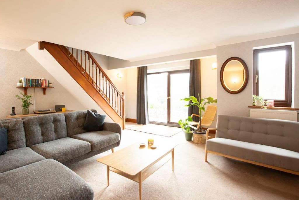 קורוון Hillside Cottage, Countryside Views Near Llangollen מראה חיצוני תמונה