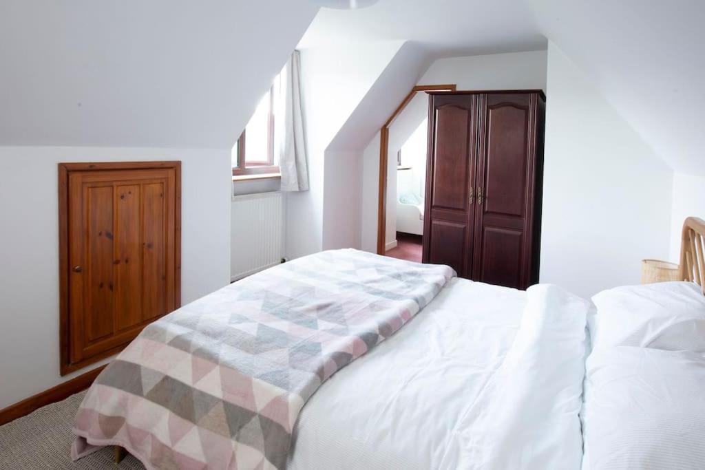 קורוון Hillside Cottage, Countryside Views Near Llangollen מראה חיצוני תמונה