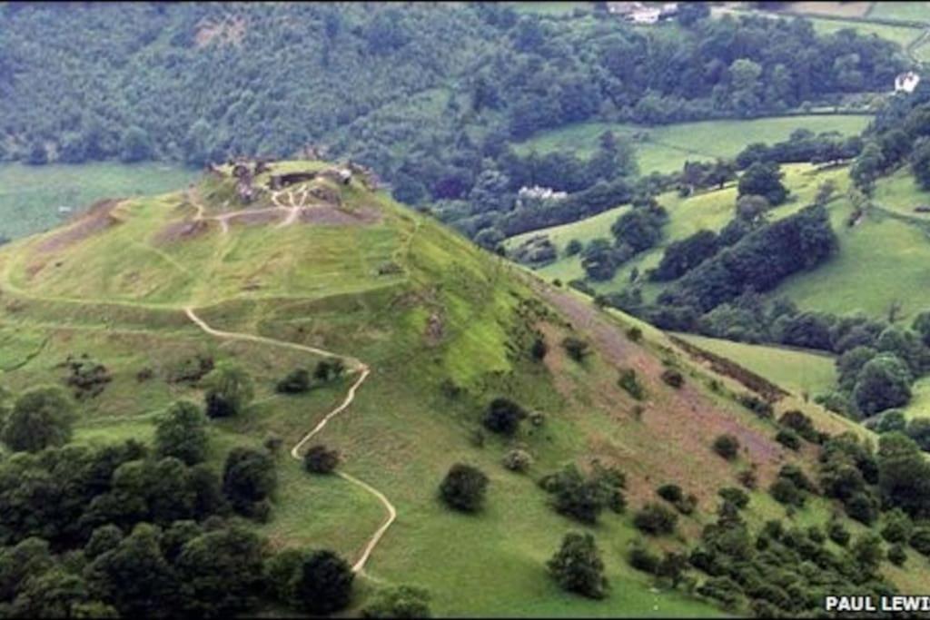 קורוון Hillside Cottage, Countryside Views Near Llangollen מראה חיצוני תמונה