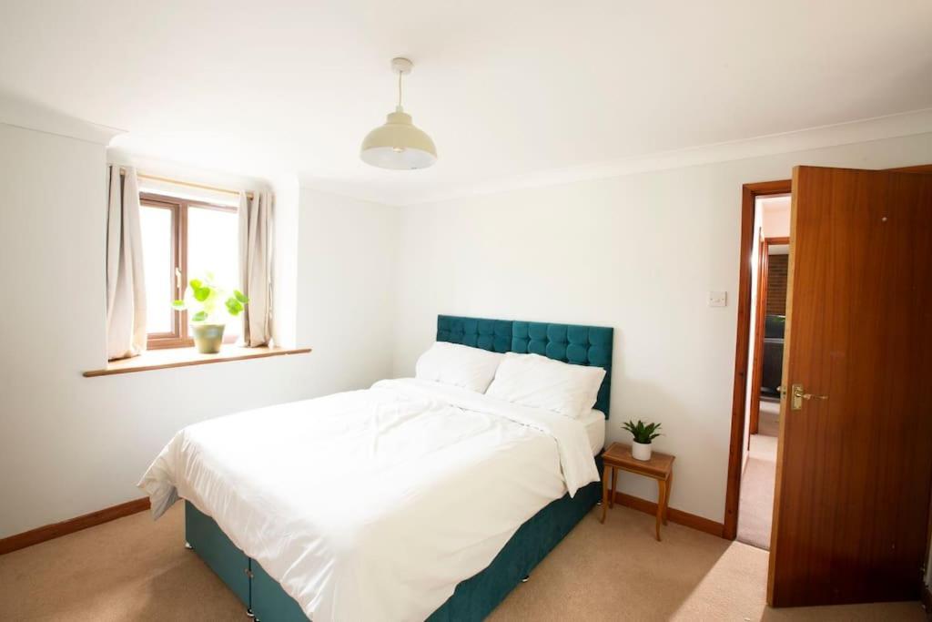 קורוון Hillside Cottage, Countryside Views Near Llangollen מראה חיצוני תמונה